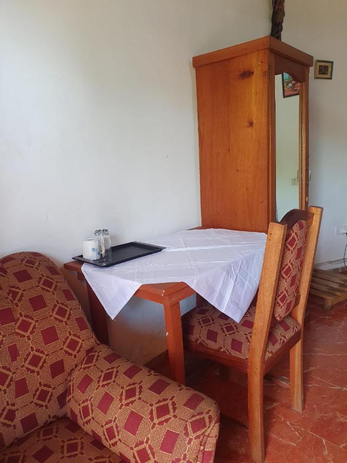 Comfort Beach Resort Biriwa Екстер'єр фото