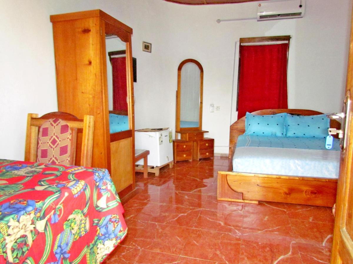 Comfort Beach Resort Biriwa Екстер'єр фото